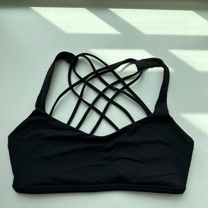 Lululemon Free to Be Bra Size 8